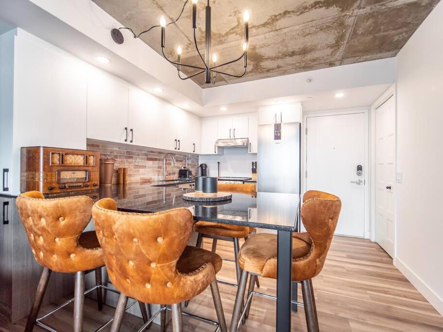 Le Rustique, Chic En Ville, Bbq/ Piscine Québec Exterior foto